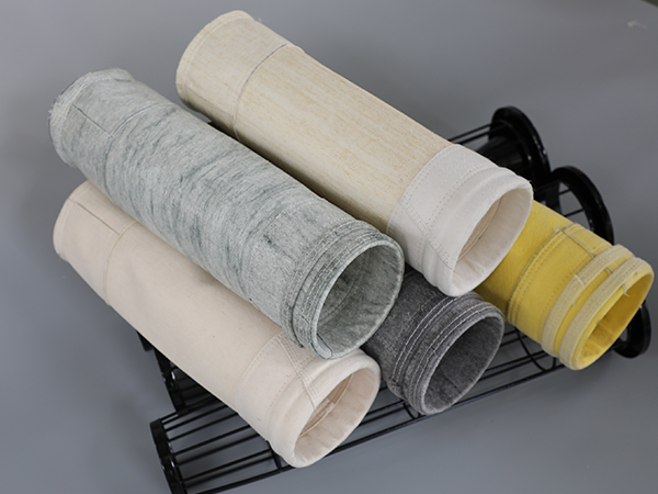 采石廠使用的專(zhuān)用布袋除塵器,石料廠專(zhuān)用除塵器
