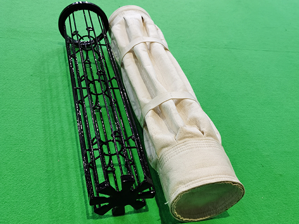 陶瓷廠18萬風(fēng)量布袋除塵器，布袋除塵器風(fēng)量與除塵面積的關(guān)系,布袋除塵器布袋尺寸范圍