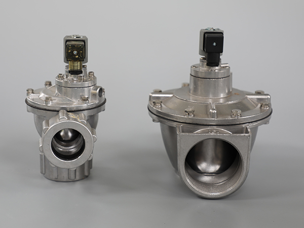 室內(nèi)小型布袋除塵器的價(jià)格圖片廠家設(shè)備價(jià)格機(jī)器制作及安裝費(fèi)用安裝方法原理視頻及大概多少錢,布袋除塵器的工作原理是什么